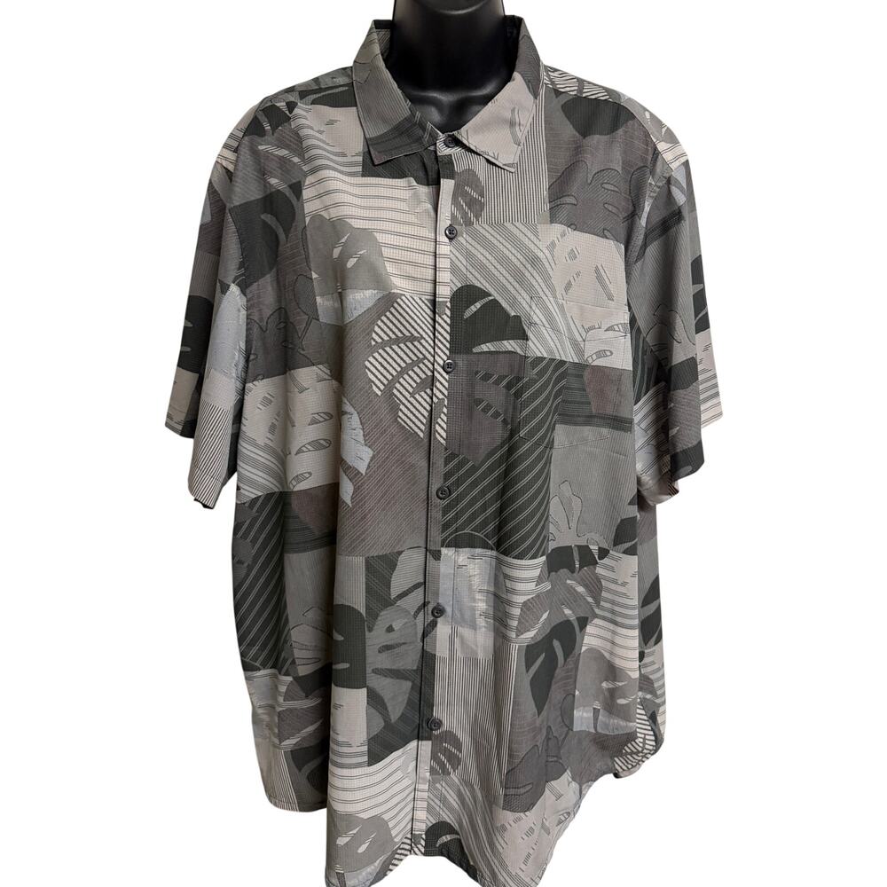 Tommy Bahama  Shirt Men Aloha Hawaiian  XXL 2XL Gray Floral Island Zone EUC